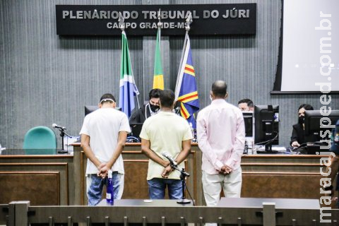 Policial e ex-patrão são ouvidos durante júri de primos que mataram jovem a enxadadas na Vila Nasser Policial e ex-patrão são ouvidos durante júri de primos que mataram jovem a enxadadas na Vila Nasser