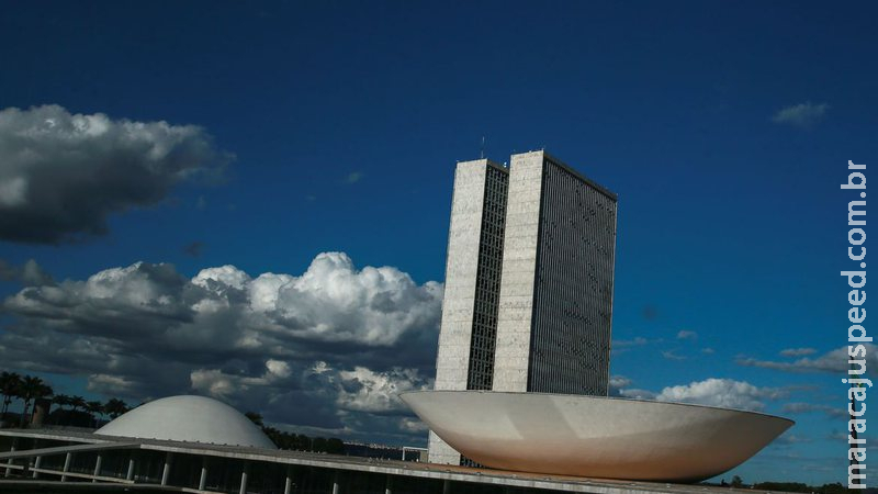 Precatórios: Câmara aprova texto-base da PEC que viabiliza Auxílio Brasil de R$ 400 Precatórios: Câmara aprova texto-base da PEC que viabiliza Auxílio Brasil de R$ 400