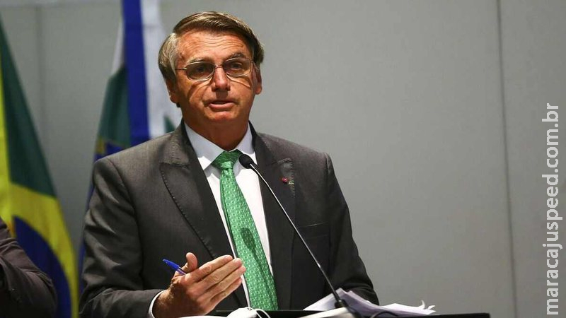 Presidente edita decreto que regulamenta o Auxílio Brasil Presidente edita decreto que regulamenta o Auxílio Brasil