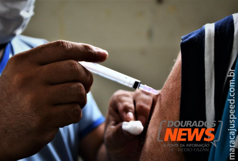 Reforço contra a Covid começa a ser aplicado em Dourados para pessoas acima de 18 anos Reforço contra a Covid começa a ser aplicado em Dourados para pessoas acima de 18 anos