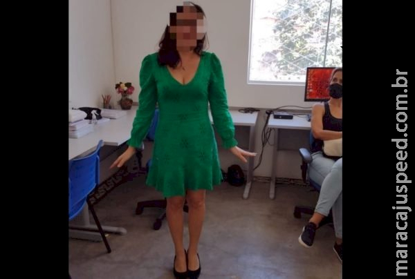 Século 21: professora é impedida de entrar em prédio da Educação por estar de vestido Século 21: professora é impedida de entrar em prédio da Educação por estar de vestido