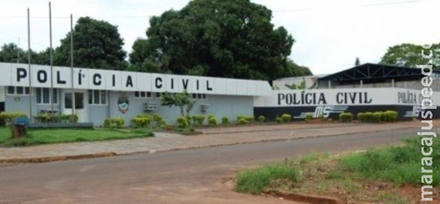 Sem CNH, motorista é preso após fugir, quebrar viatura da PM e se esconder em casa Sem CNH, motorista é preso após fugir, quebrar viatura da PM e se esconder em casa