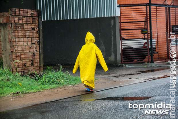 Temporais se afastam, mas Inmet deixa região do pantanal de MS em alerta