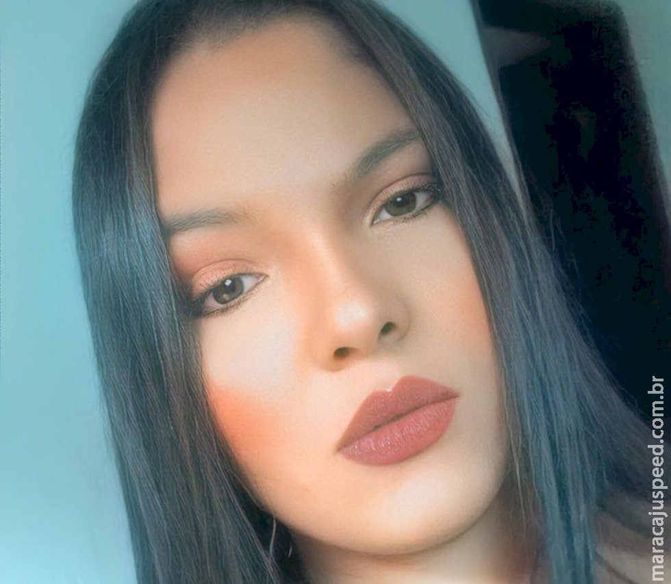 Uso de pílula anticoncepcional pode ter sido a causa de trombose no olho em jovem de 23 anos: Uso de pílula anticoncepcional pode ter sido a causa de trombose no olho em jovem de 23 anos: