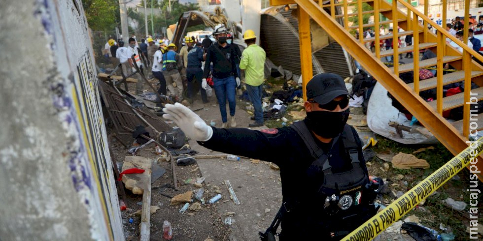 Acidente com caminhão de mercadorias no México deixa 53 mortos