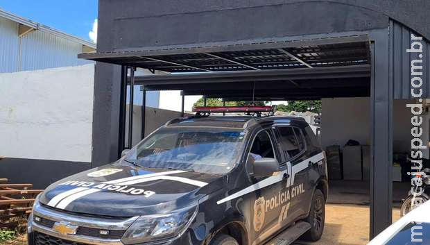 Após prestar depoimento, Valdinei é levado para o presídio Após prestar depoimento, Valdinei é levado para o presídio