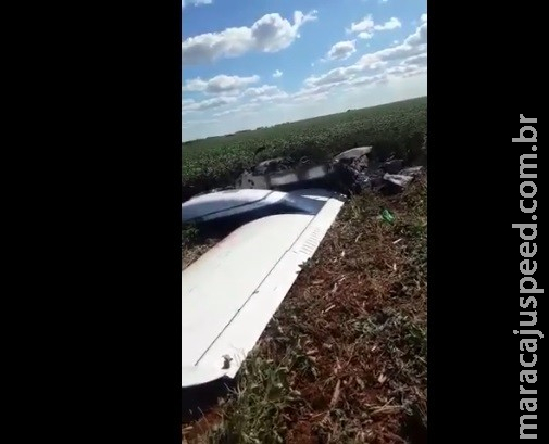 Após queda, avião é incendiado e piloto pode ter sido capturado na fronteira Após queda, avião é incendiado e piloto pode ter sido capturado na fronteira