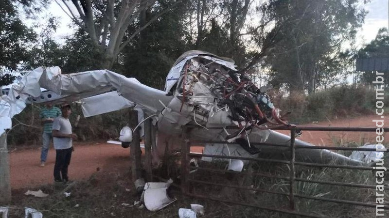 Avião com irmão de prefeito cai em propriedade rural de MS Avião com irmão de prefeito cai em propriedade rural de MS