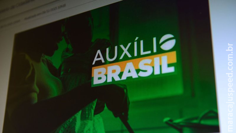 Caixa paga Auxílio Brasil para beneficiários com NIS final 3; veja calendário Caixa paga Auxílio Brasil para beneficiários com NIS final 3; veja calendário