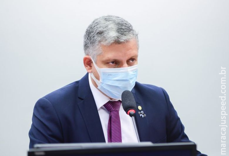 Deputados aprovam cotas para idosos no EJA Deputados aprovam cotas para idosos no EJA