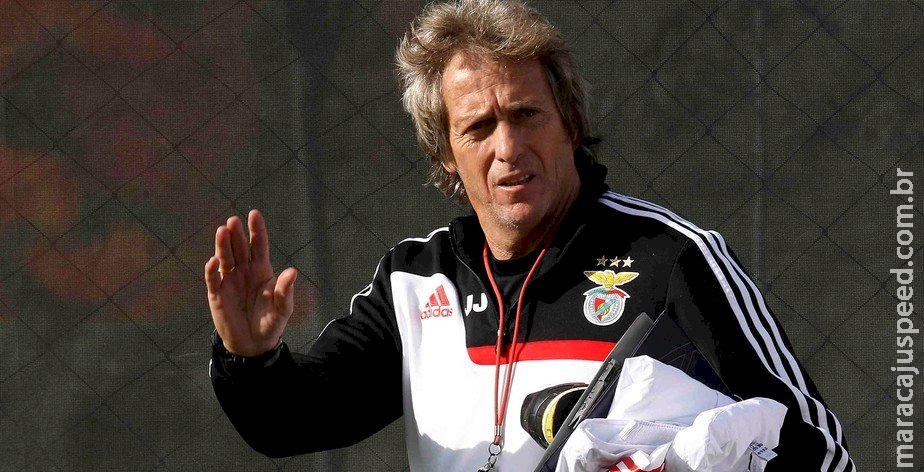 Diretoria do Benfica se reúne para decidir futuro de Jorge Jesus, diz jornal