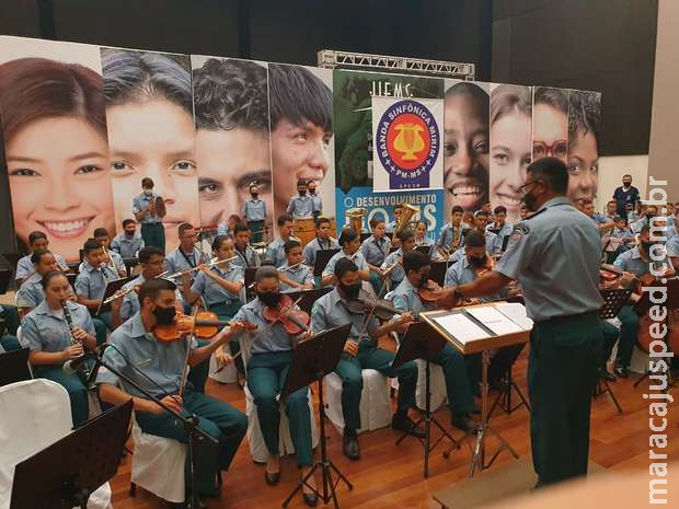Ele foi socorrido e encaminhado para o Hospital da Vida. O estado de saúde do mesmo não é considerado grave. Ele foi socorrido e encaminhado para o Hospital da Vida. O estado de saúde do mesmo não é considerado grave.