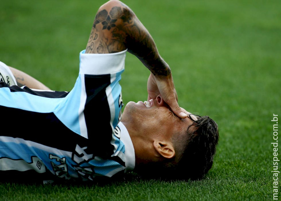 Grêmio e Bahia caem para a Série B do Campeonato Brasileiro Grêmio e Bahia caem para a Série B do Campeonato Brasileiro