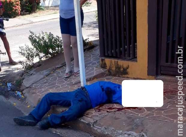 Homem é executado a tiros em ponto de ônibus em Três Lagoas Homem é executado a tiros em ponto de ônibus em Três Lagoas