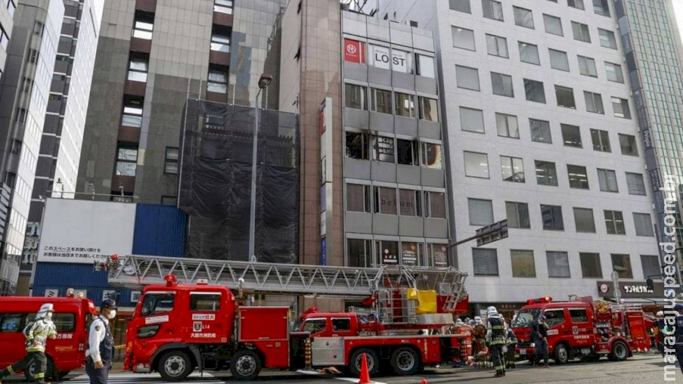 Incêndio atinge prédio e deixa 27 mortos no Japão, segundo imprensa Incêndio atinge prédio e deixa 27 mortos no Japão, segundo imprensa