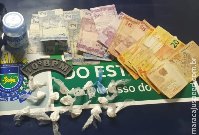 Indivíduos são presos por tráfico de drogas Indivíduos são presos por tráfico de drogas