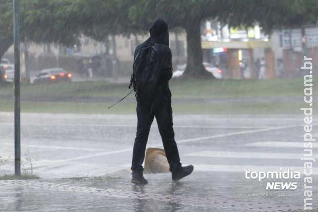 Inmet reforça possibilidade de chuva e emite alerta para MS