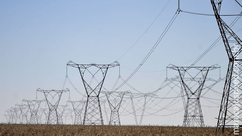 Leilão de transmissão repete forte competição e tem deságio médio de 50% Leilão de transmissão repete forte competição e tem deságio médio de 50%