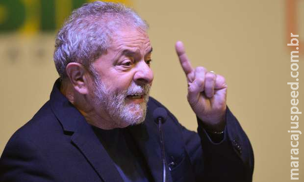 Lula ataca Bolsonaro e Moro em entrevista para jornal argentino Lula ataca Bolsonaro e Moro em entrevista para jornal argentino