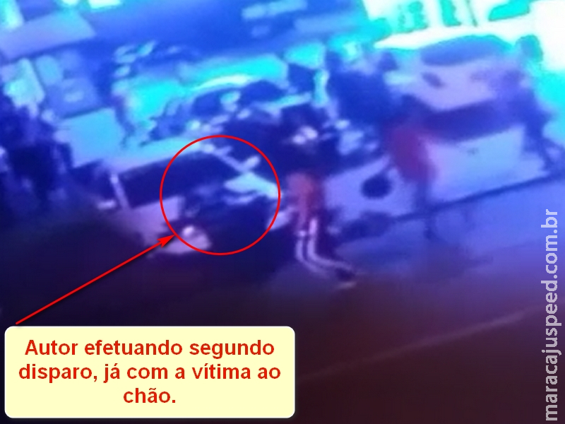 Maracaju: Homem morto a tiros, foi alvejado por segundo disparo após já estar caído ao solo (vídeo) Maracaju: Homem morto a tiros, foi alvejado por segundo disparo após já estar caído ao solo (vídeo)