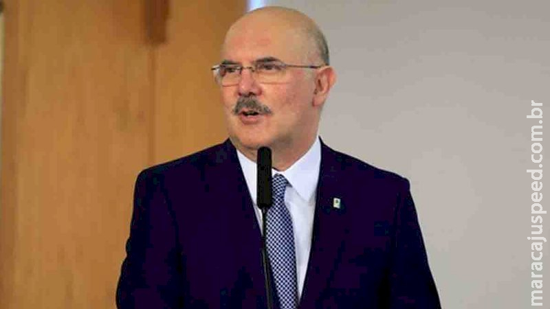 MEC proíbe instituições federais de exigir vacinação em aulas presenciais MEC proíbe instituições federais de exigir vacinação em aulas presenciais