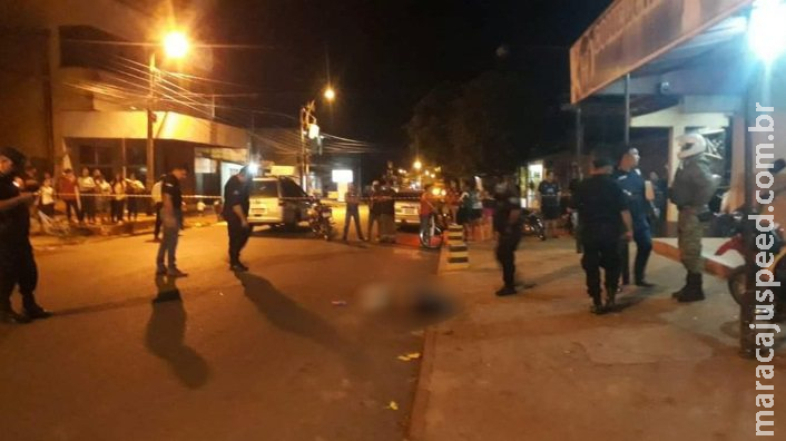 Mecânico é executado a tiros de pistola e fuzil quando saía de comércio na fronteira Mecânico é executado a tiros de pistola e fuzil quando saía de comércio na fronteira