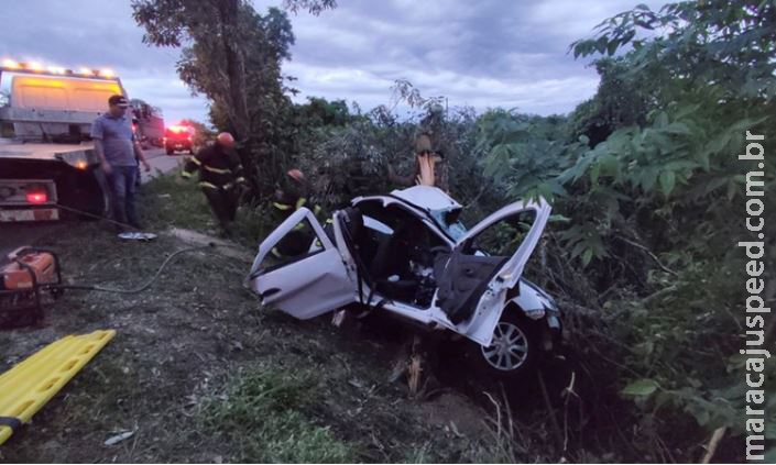 Mortas em acidente na BR-262 eram professora de Campo Grande e a nora Mortas em acidente na BR-262 eram professora de Campo Grande e a nora