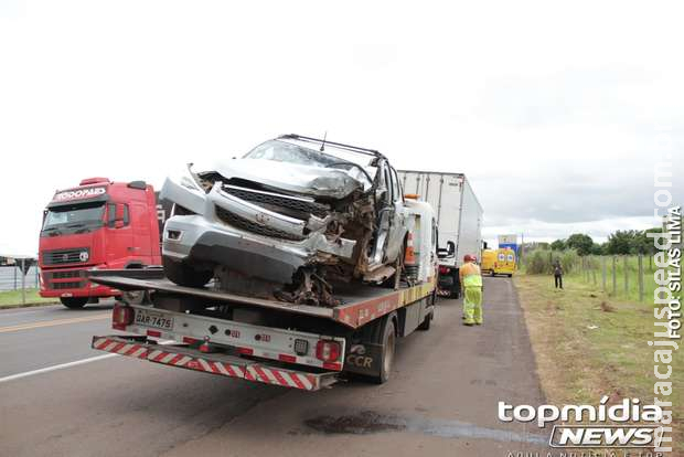Motorista morre após colidir caminhonete de frente com caminhão na BR-163 em Campo Grande Motorista morre após colidir caminhonete de frente com caminhão na BR-163 em Campo Grande