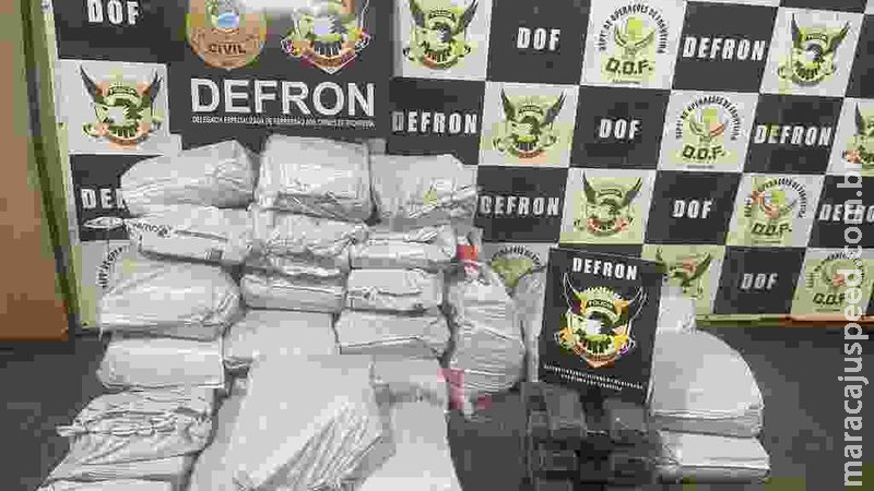 Polícia encontra quase 500 quilos de maconha e carro furtado em Dourados Polícia encontra quase 500 quilos de maconha e carro furtado em Dourados