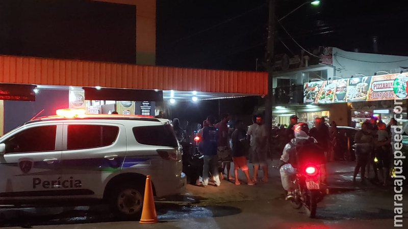 Por ciúmes, rapaz é morto e outro ferido a tiros em confraternização de final de curso Por ciúmes, rapaz é morto e outro ferido a tiros em confraternização de final de curso