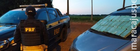 PRF apreende 30 Kg de pasta base de cocaína em Ivinhema PRF apreende 30 Kg de pasta base de cocaína em Ivinhema