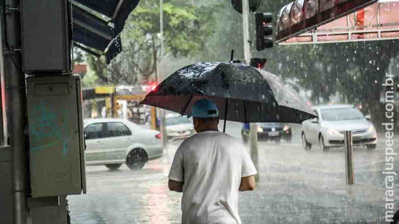 Quinta-feira tem previsão de tempo fechado com chuva e máxima de 38ºC em MS