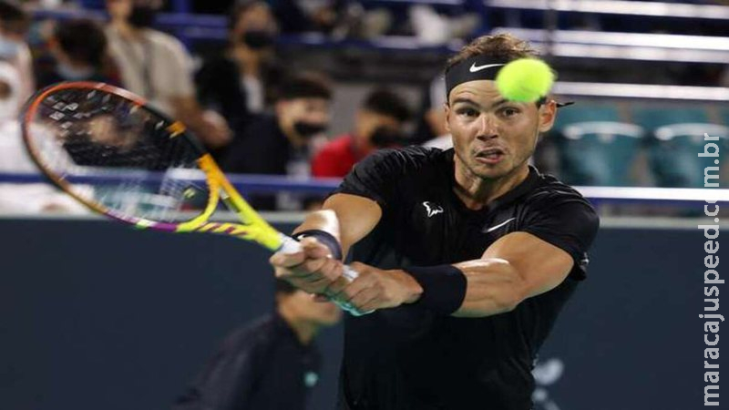 Rafael Nadal testa positivo para covid-19 e coloca Aberto da Austrália em risco