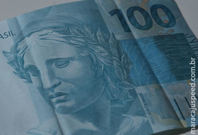 Relator do Orçamento fixa salário mínimo de R$ 1.210 em 2022 Relator do Orçamento fixa salário mínimo de R$ 1.210 em 2022