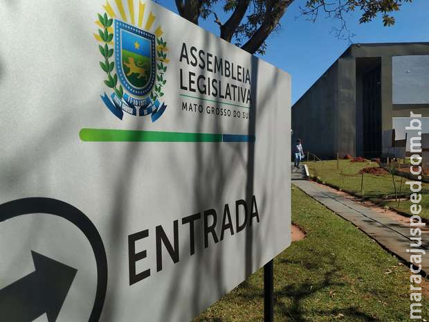 Servidores da Assembleia terão R$ 500 de vale-alimentação e R$ 300 de auxílio-transporte Servidores da Assembleia terão R$ 500 de vale-alimentação e R$ 300 de auxílio-transporte