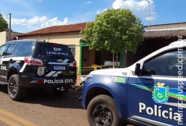 Suspeito de matar homem em bar diz que foi agredido com taco de sinuca Suspeito de matar homem em bar diz que foi agredido com taco de sinuca