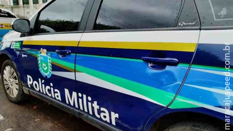Suspeito quebra muro de casa para tentar invadir ameaçando estuprar moradoras Suspeito quebra muro de casa para tentar invadir ameaçando estuprar moradoras