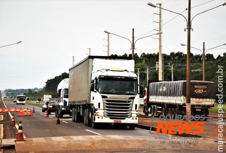 Tráfego pesado nas rodovias federais começa a ser restrito nesta sexta Tráfego pesado nas rodovias federais começa a ser restrito nesta sexta