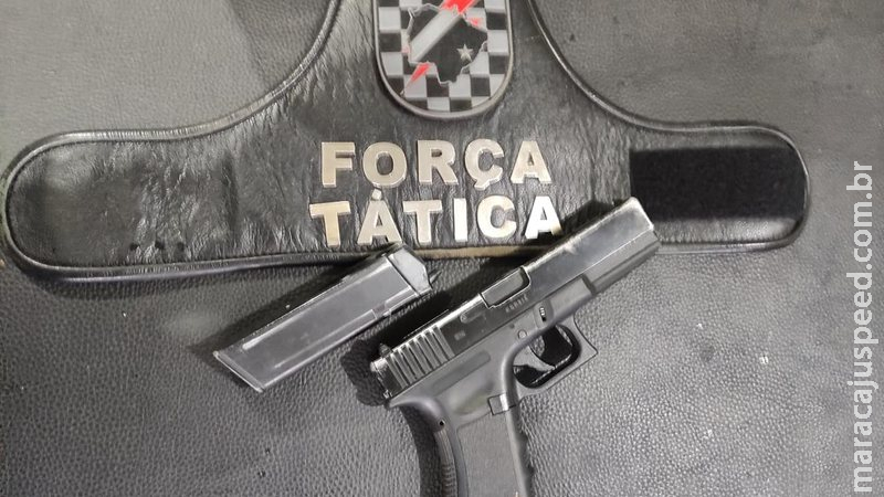 Trio de menores é apreendido com simulacro de arma de fogo Trio de menores é apreendido com simulacro de arma de fogo