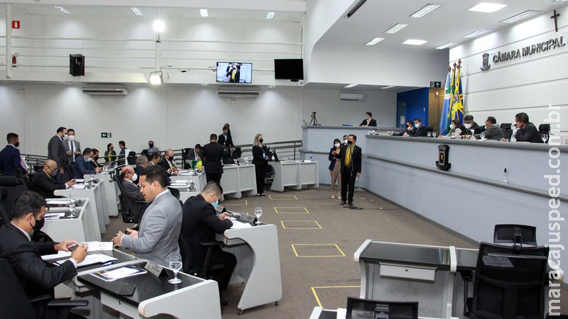 Vereadores têm duas sessões extraordinárias para Orçamento e mudança em código tributário Vereadores têm duas sessões extraordinárias para Orçamento e mudança em código tributário