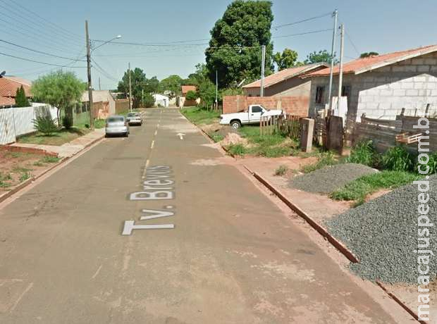Assaltante invade casa e ataca morador a coronhadas no Montevidéu Assaltante invade casa e ataca morador a coronhadas no Montevidéu