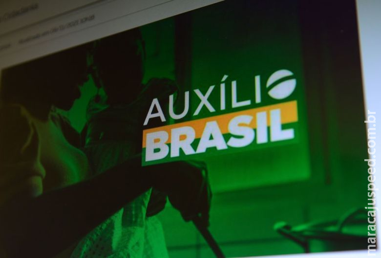 Auxílio Brasil: Caixa paga hoje famílias cadastradas com NIS final 3