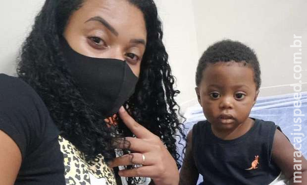 Bebê positivo para covid-19 morre enquanto esperava por transferência hospitalar Bebê positivo para covid-19 morre enquanto esperava por transferência hospitalar