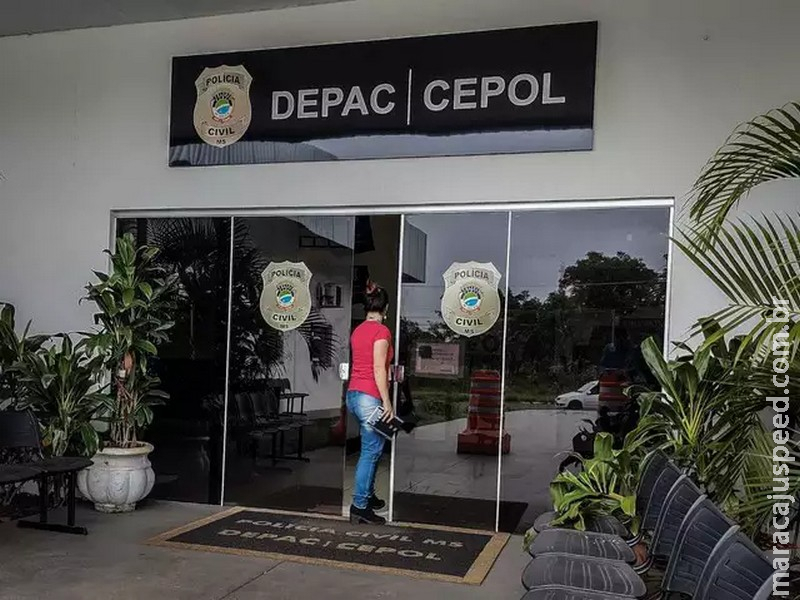 Briga em condomínio termina com homem esfaqueado e com vísceras expostas Briga em condomínio termina com homem esfaqueado e com vísceras expostas