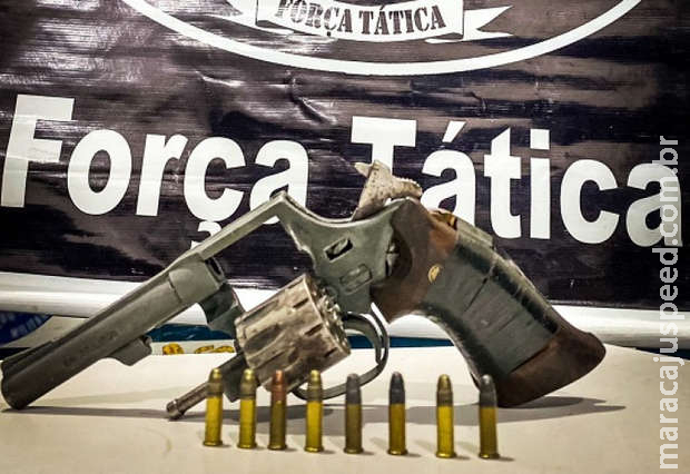Homem é preso após agredir a esposa a cadeiradas em MS Homem é preso após agredir a esposa a cadeiradas em MS