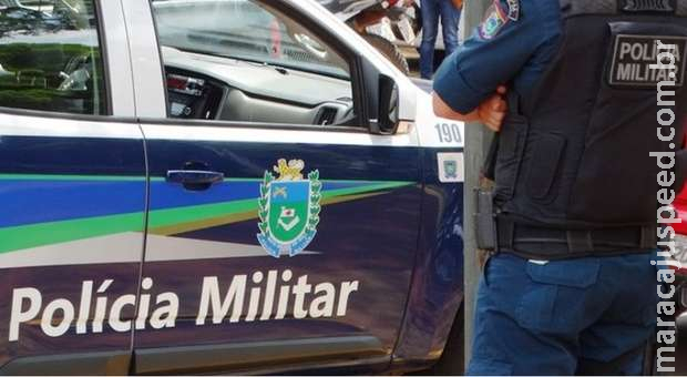 Homem espanca esposa grávida e mãe dele aciona Polícia para prendê-lo Homem espanca esposa grávida e mãe dele aciona Polícia para prendê-lo