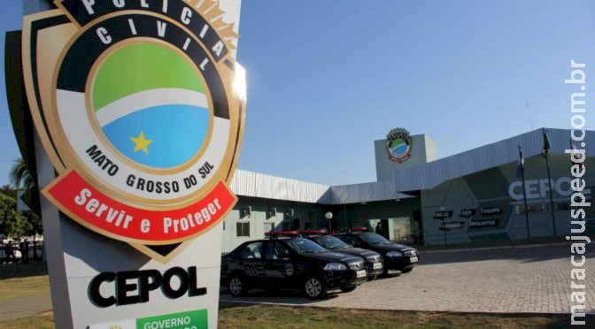Mãe tenta, mas não consegue salvar filho que agonizava com corda no pescoço Mãe tenta, mas não consegue salvar filho que agonizava com corda no pescoço