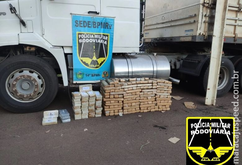 PMR apreende carga de 160 quilos de maconha e 47 quilos de cocaína PMR apreende carga de 160 quilos de maconha e 47 quilos de cocaína