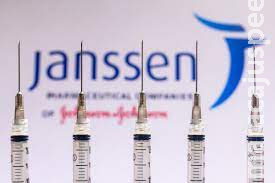 Saúde pede que população tome dose de reforço da vacina Janssen Saúde pede que população tome dose de reforço da vacina Janssen