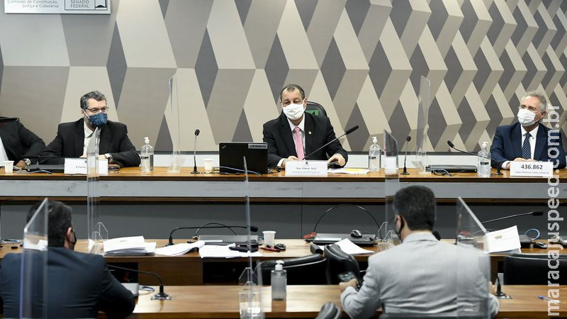 Senadores querem ouvir governo sobre apagão de dados antes de nova CPI Senadores querem ouvir governo sobre apagão de dados antes de nova CPI